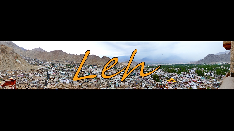 L29-4A. Panorama Leh z pa�acu kr�lewskiego (Miejscowo�ci; Azja-Indie, Leh). Autor: Stanis�aw Nowak, Pozna�. Na licencji Creative Commons {by-nc-sa}