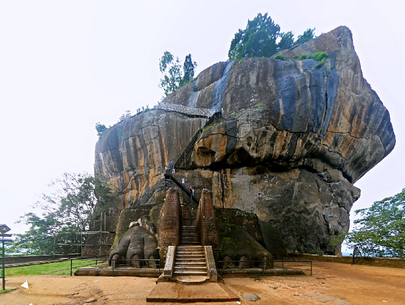 L37-64. Sigirija (G�ry; Azja-Sri Lanka, Sigirija). Autor: Stanis�aw Nowak, Pozna�. Na licencji Creative Commons {by-nc-sa}